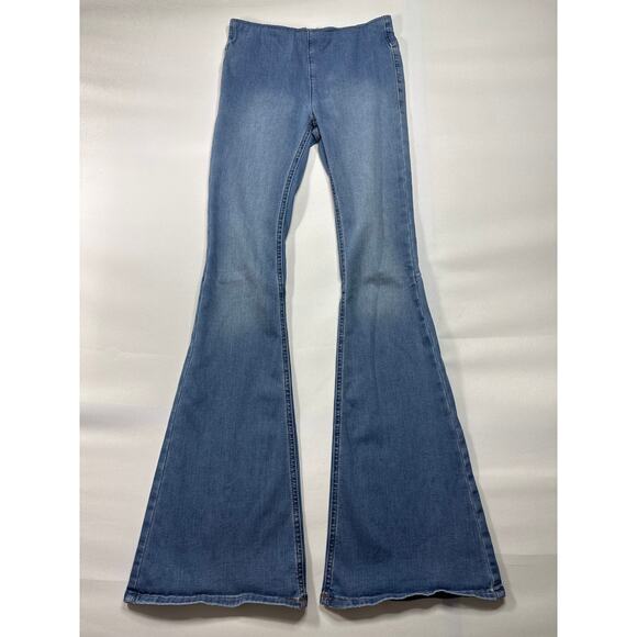 We The Free Denim - We The Free Women's Pull On Flare Blue Stretch Denim Jeans - Size 25 (24x32.5)